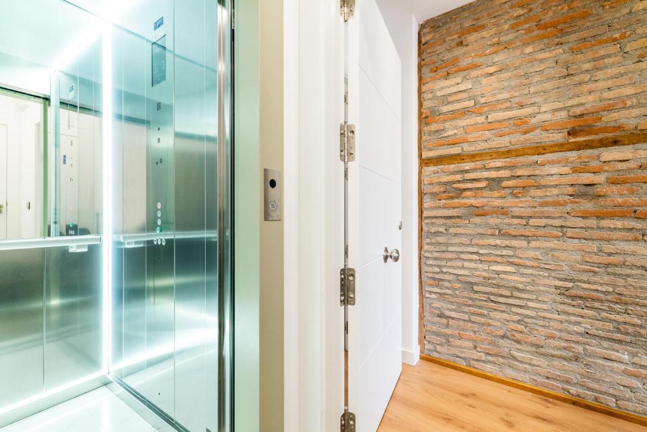 Wekey Homes Granada, Mesones Central Suites מראה חיצוני תמונה
